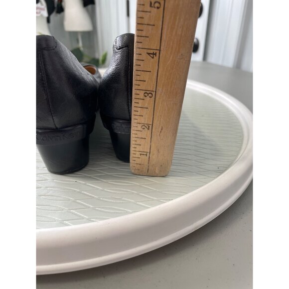 Calvin Klein Yuko Cut Out Wedge Pumps Size 8 Slip On Round Toe Leather Business - Picture 5 of 8